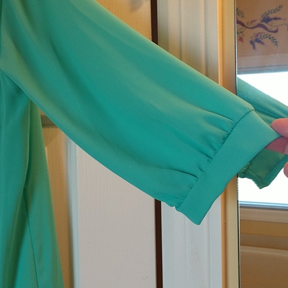 Boutique Dress - Picture 6 of 7